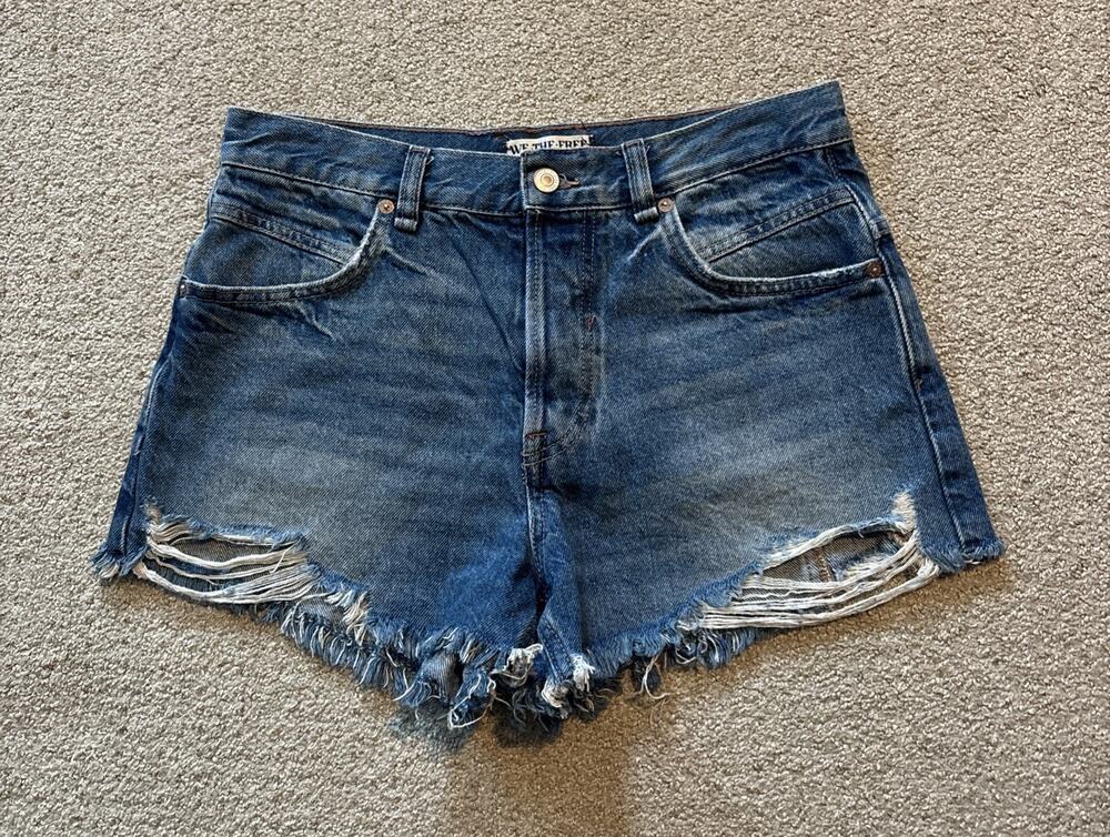 We The Free By Free People Now or Never Button Fly Jean Shorts Blue Womens Sz 27